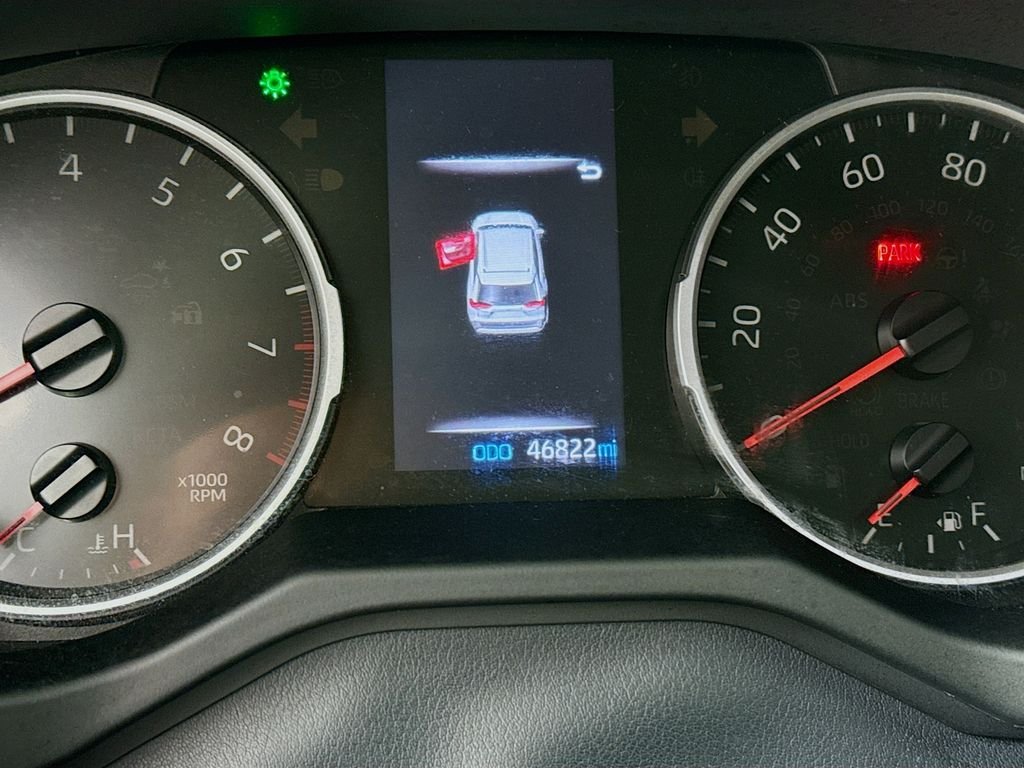 Used 2022 Silver Toyota XLE image 13