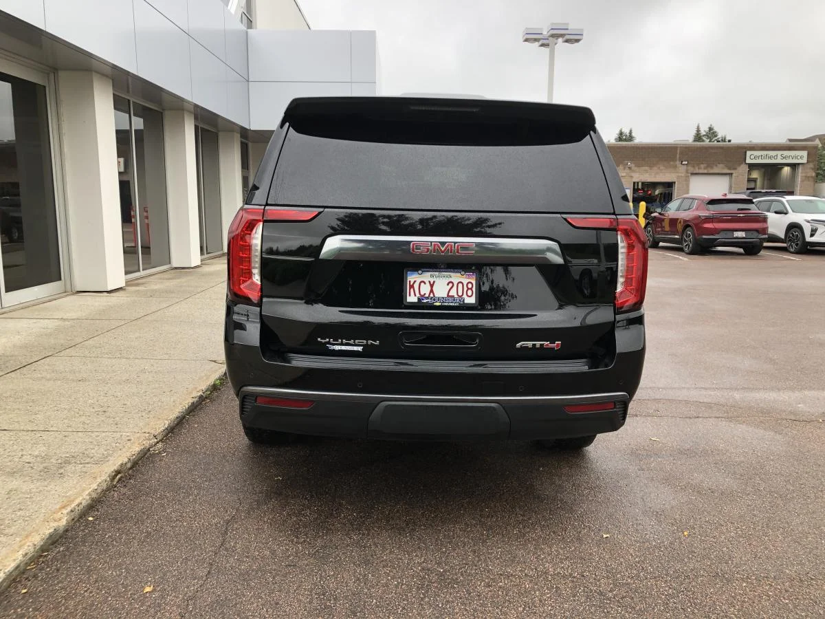 Used 2023 Black GMC 4wd 4dr At4 image 6