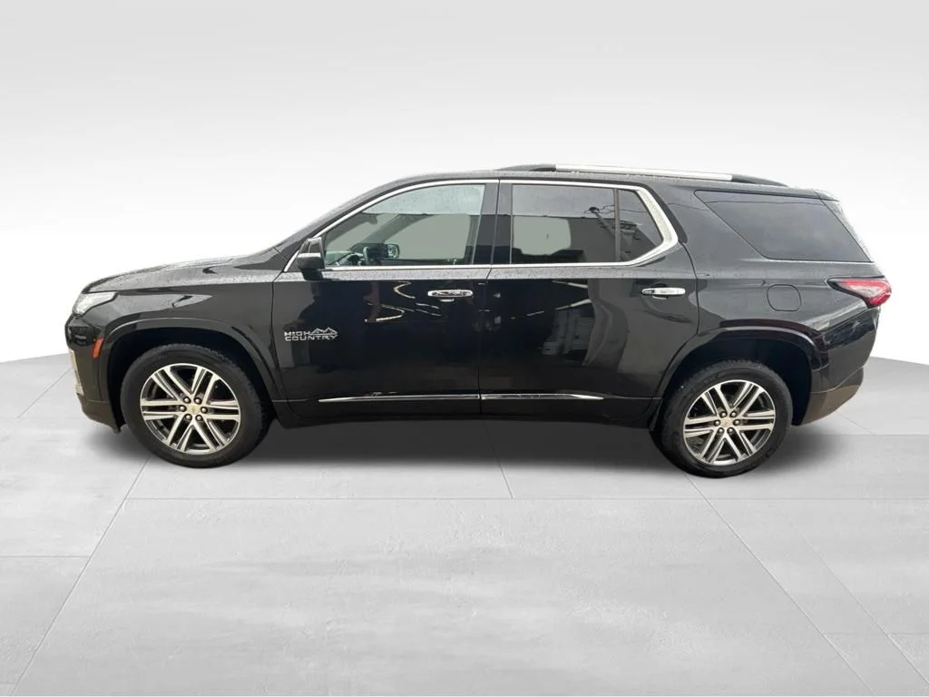 Used 2023 Black Chevrolet High Country image 3