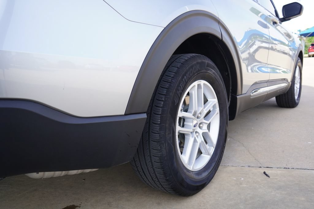 Used 2025  Ford Active image 7