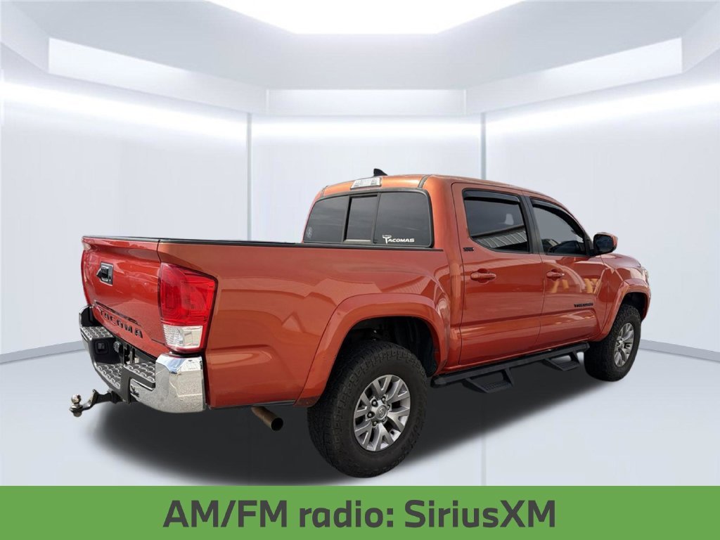Used 2016 Red Toyota SR5 image 11