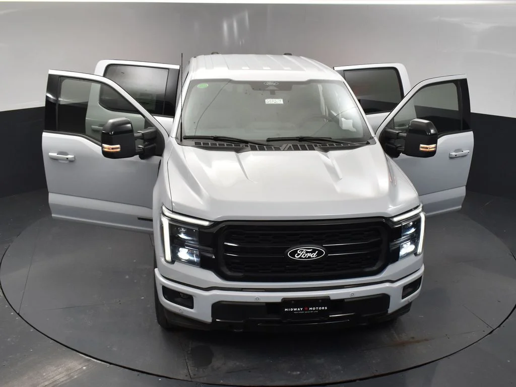 New 2025 White Ford Lariat image 37