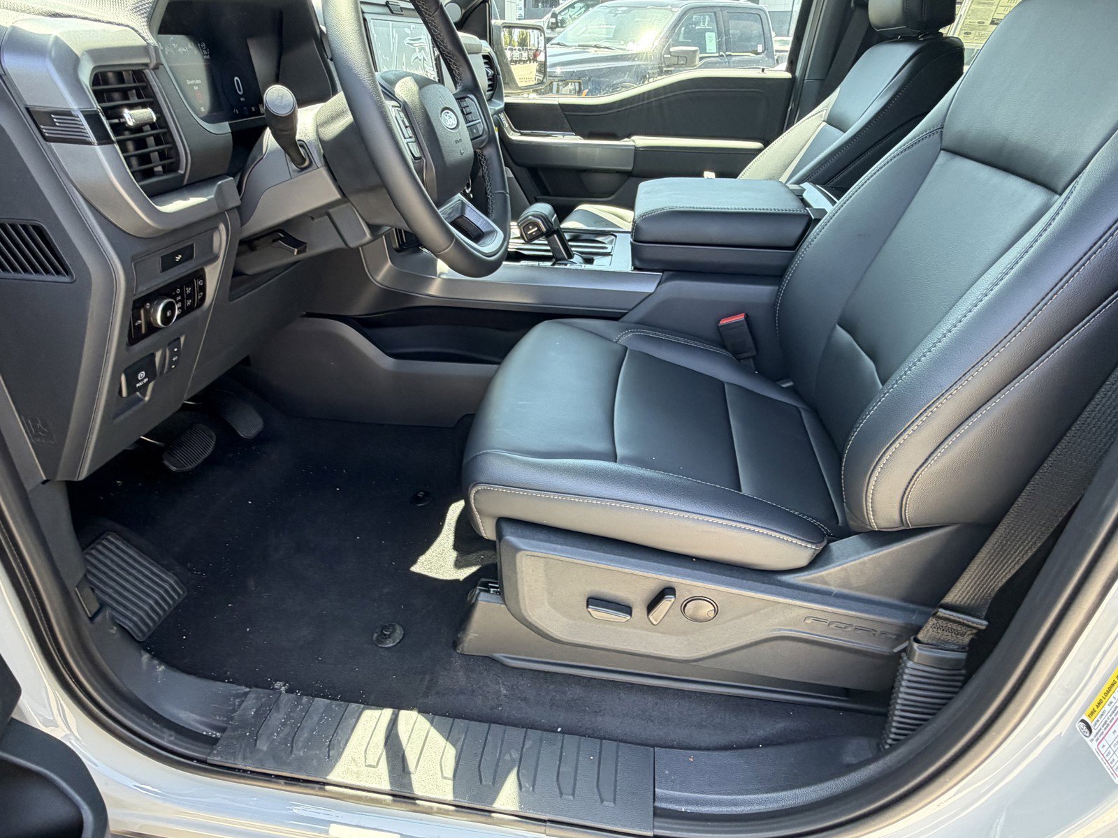 New 2026 Avalanche Ford XLT image 21