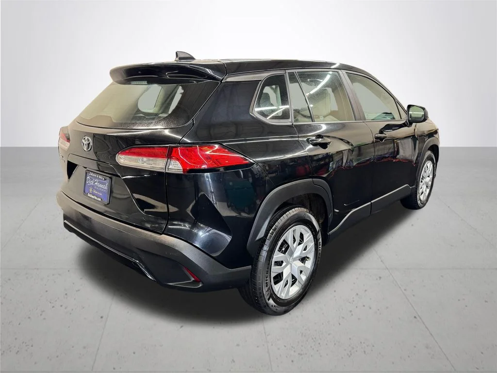 Used 2024 Black Toyota L image 7