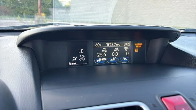 Used 2017 Black Subaru 2.5i Premium image 16