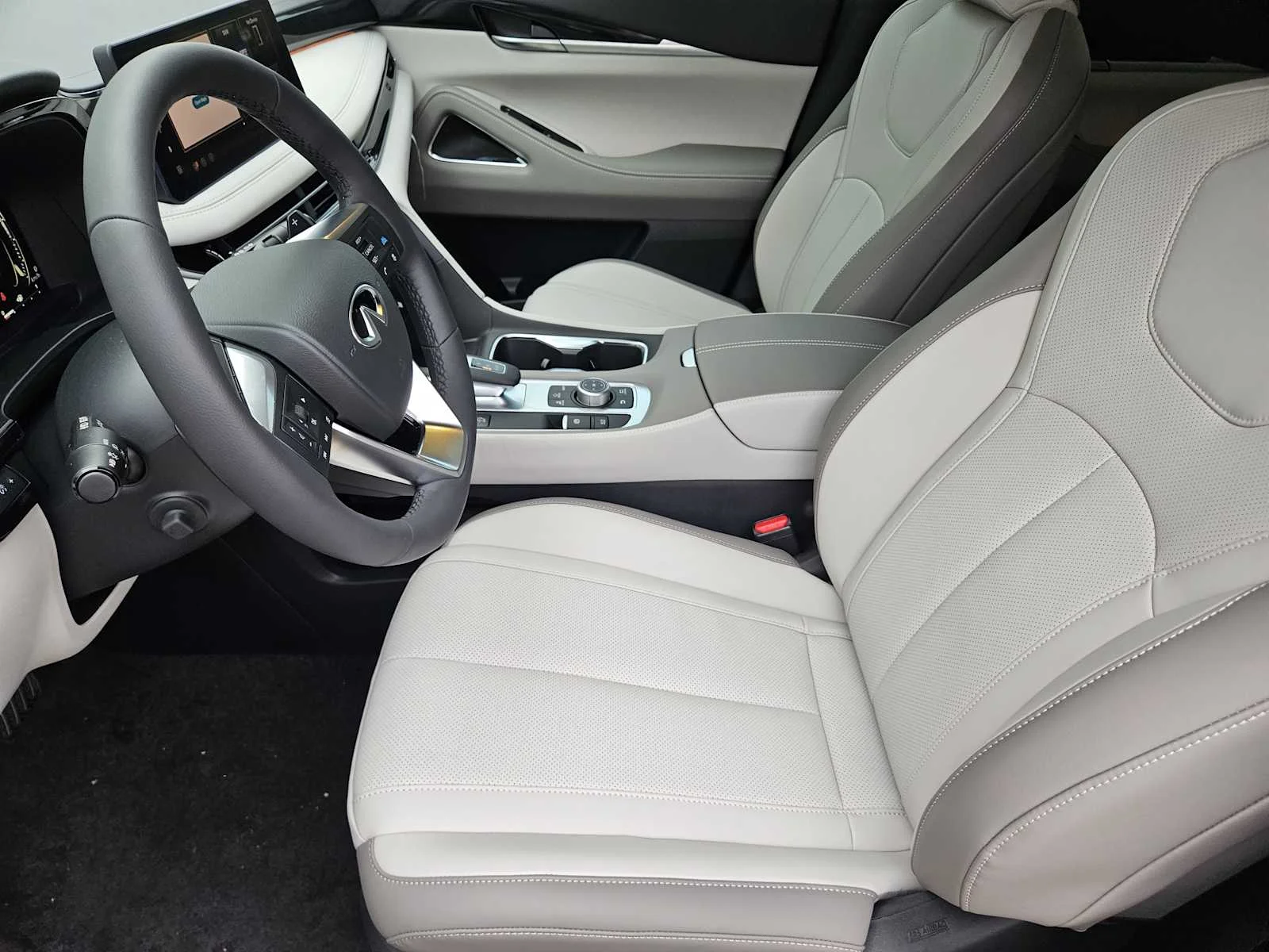 New 2027 MINERAL BLACK INFINITI Sport AWD image 8