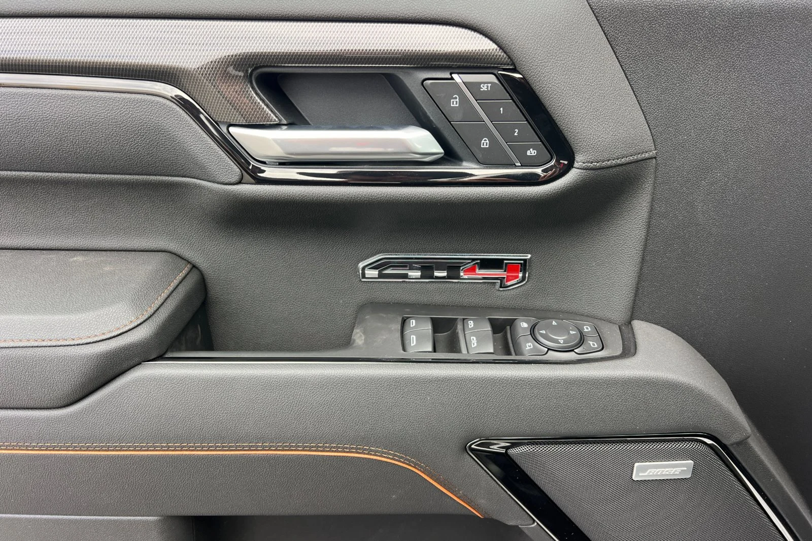 2026 GMC Sierra 1500 AT4 - Photo 9