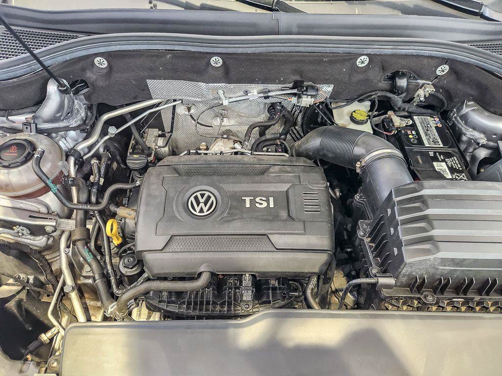 Used 2023 Silver Metallic Volkswagen 2.0T SE image 21