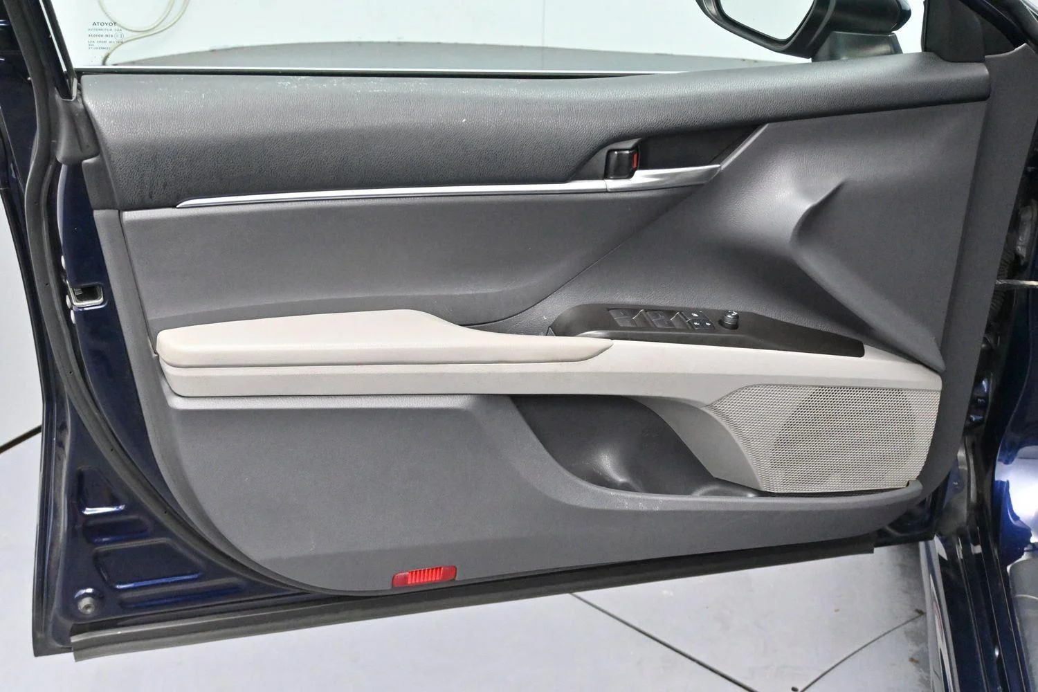 Used 2021 Blueprint Toyota SE image 10
