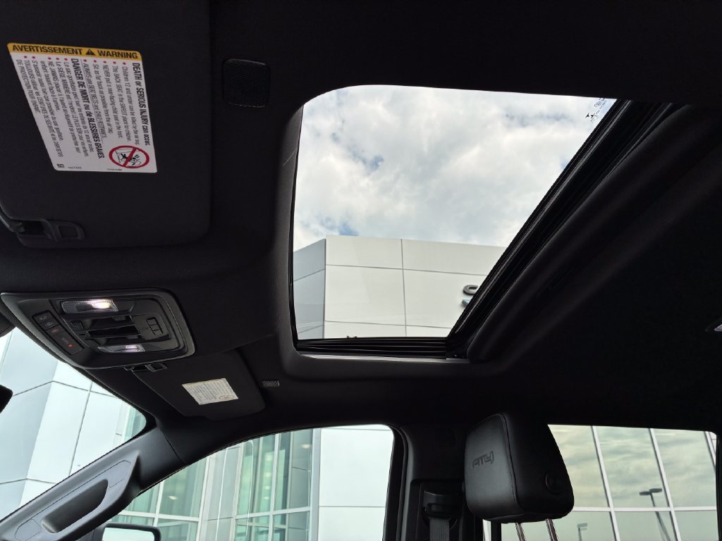 Used 2023 Red GMC AT4 image 19