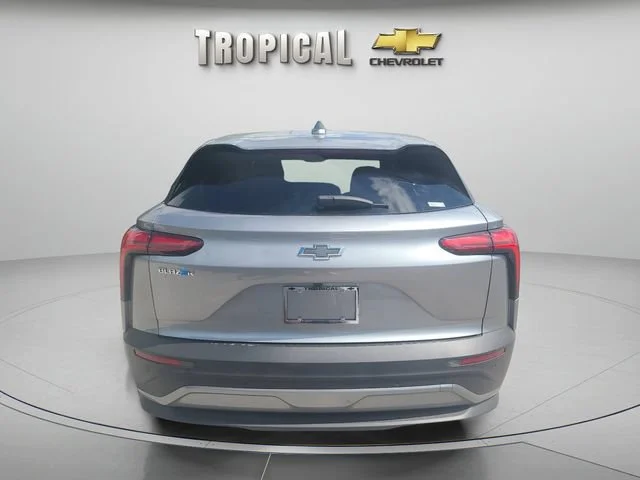 New 2025 Sterling Gray Metallic Chevrolet LT image 4