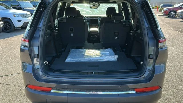 2025 Jeep Grand Cherokee L Laredo - Photo 25