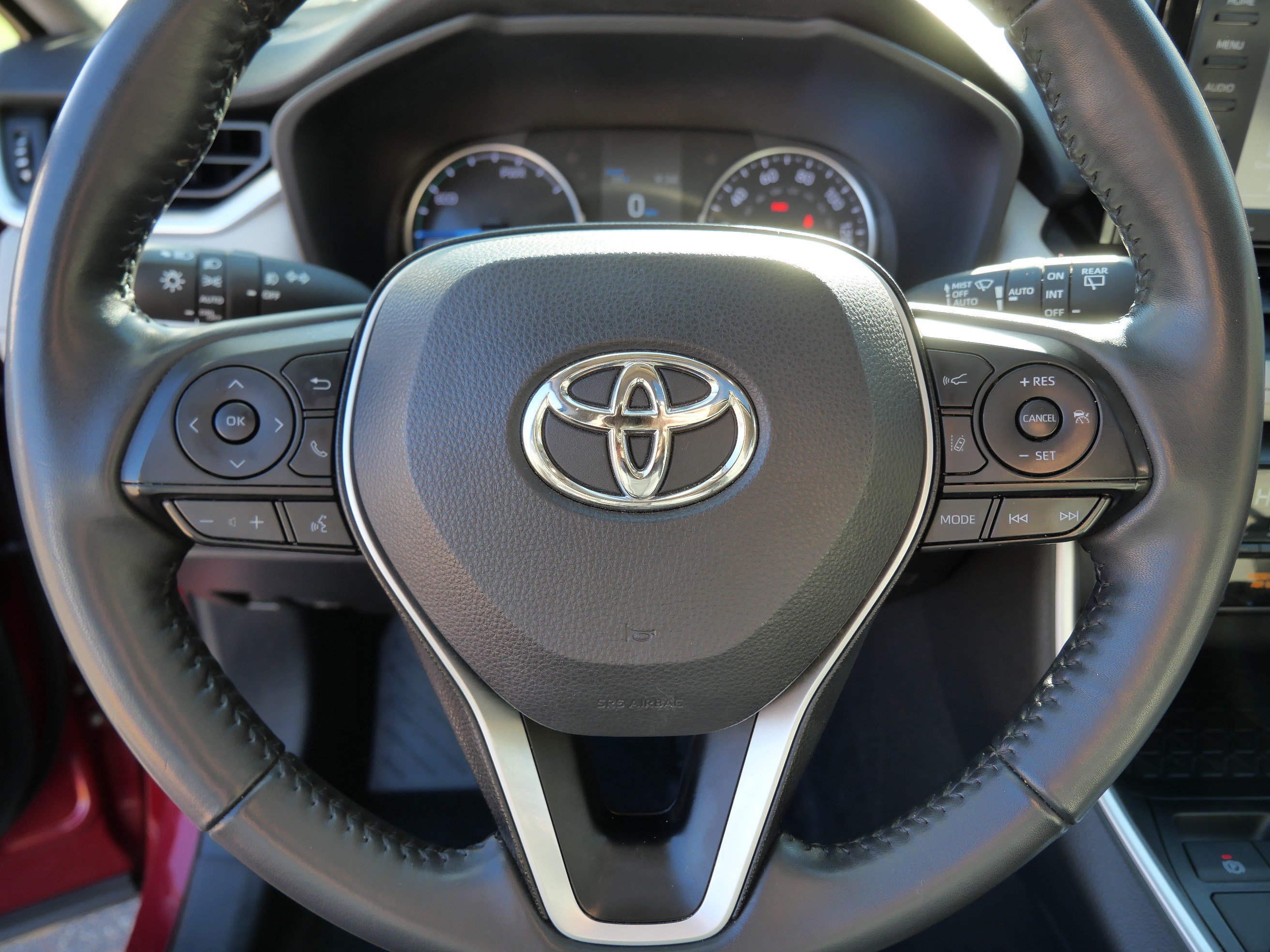 Certified Used 2022 Ruby Flare Pearl Toyota Hybrid XLE Premium image 26