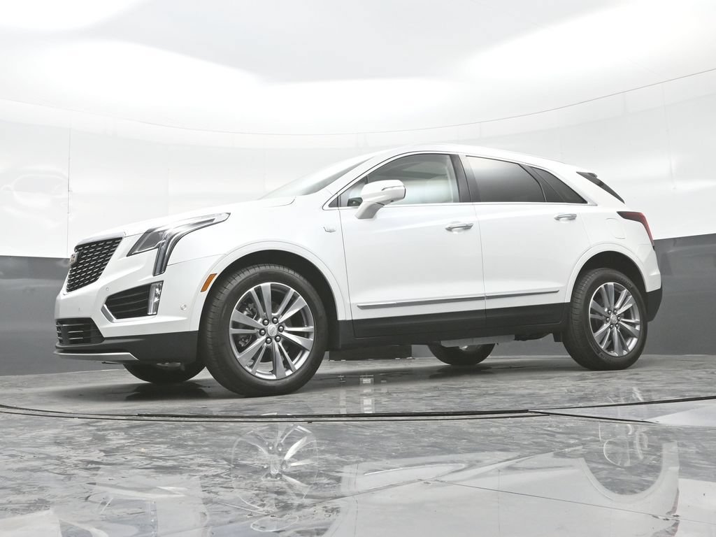 New 2026 Crystal White Tricoat Cadillac Premium Luxury image 21