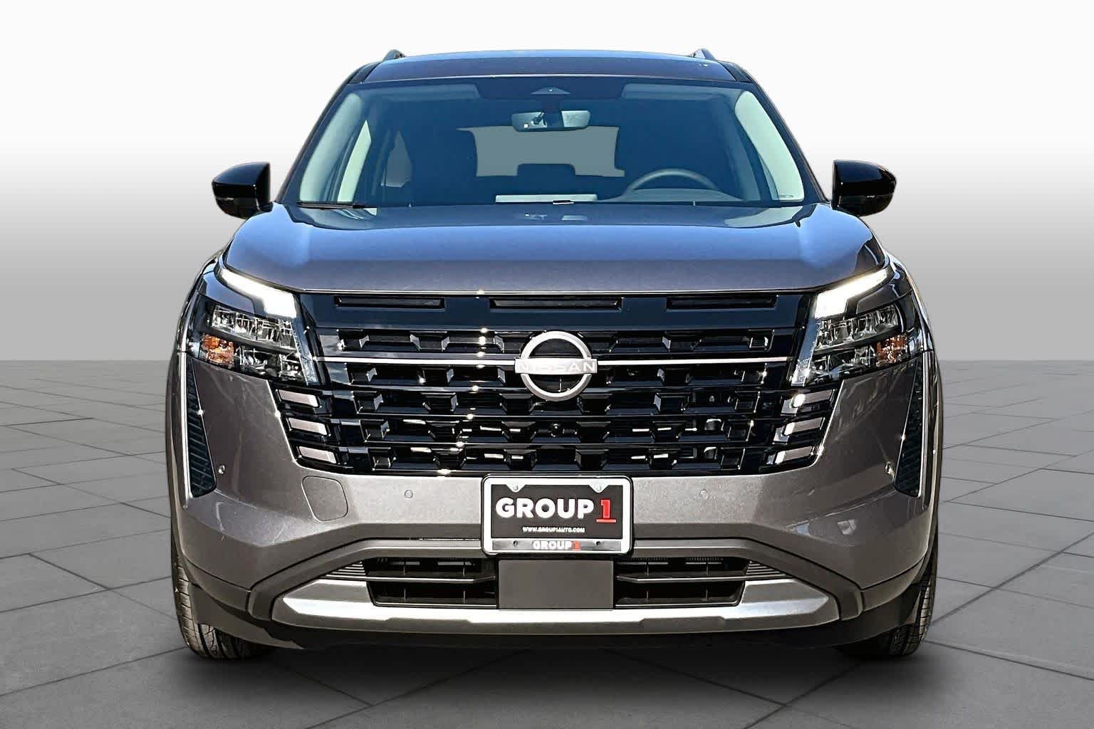 New 2026 Gun Metallic Nissan SL image 3