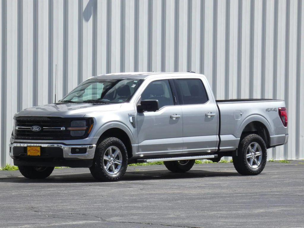 Used 2024 Silver Ford XLT image 36