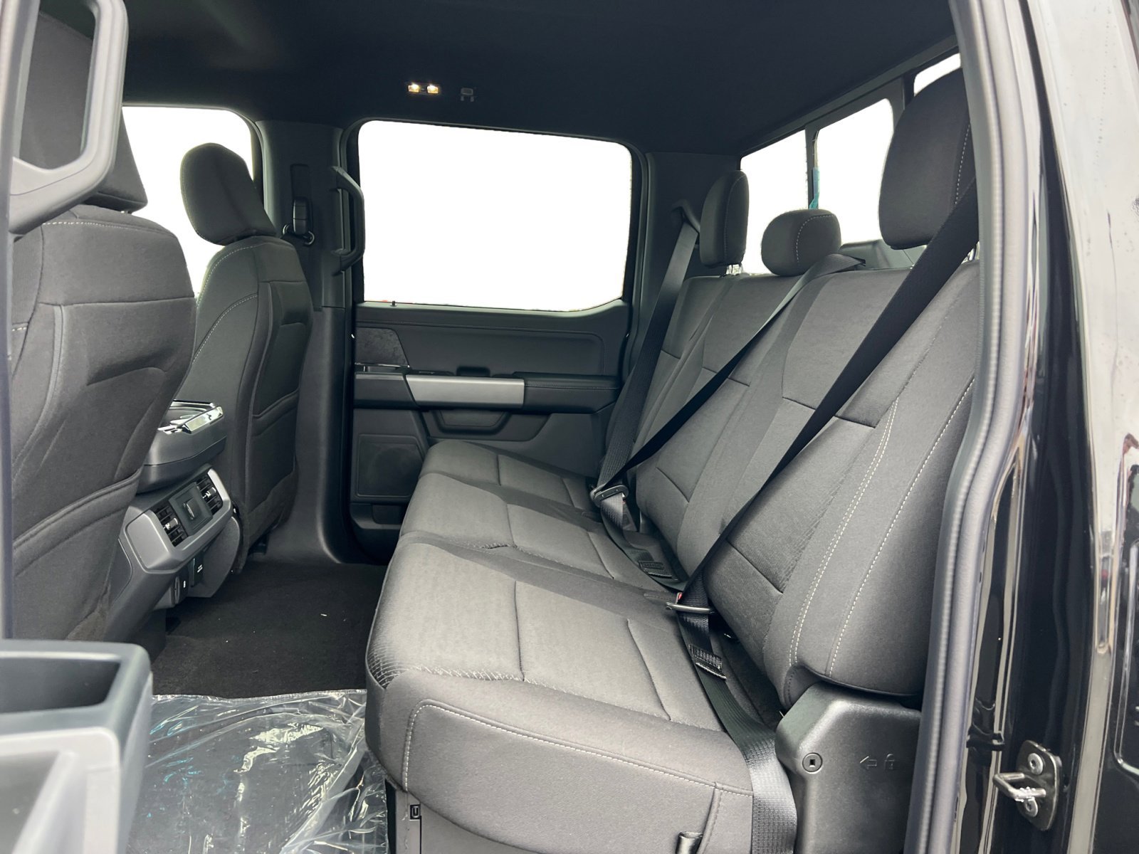 2025 Ford F-150 XLT - Photo 16