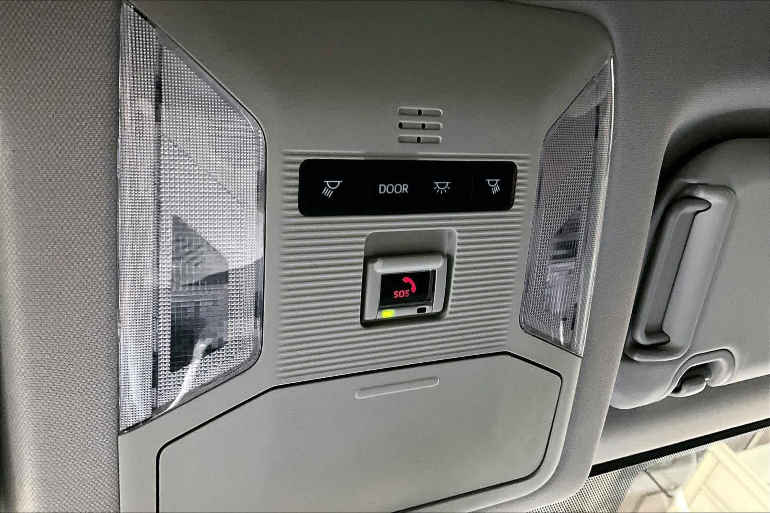 Used 2025 Ruby Flare Pearl Toyota XLE image 34