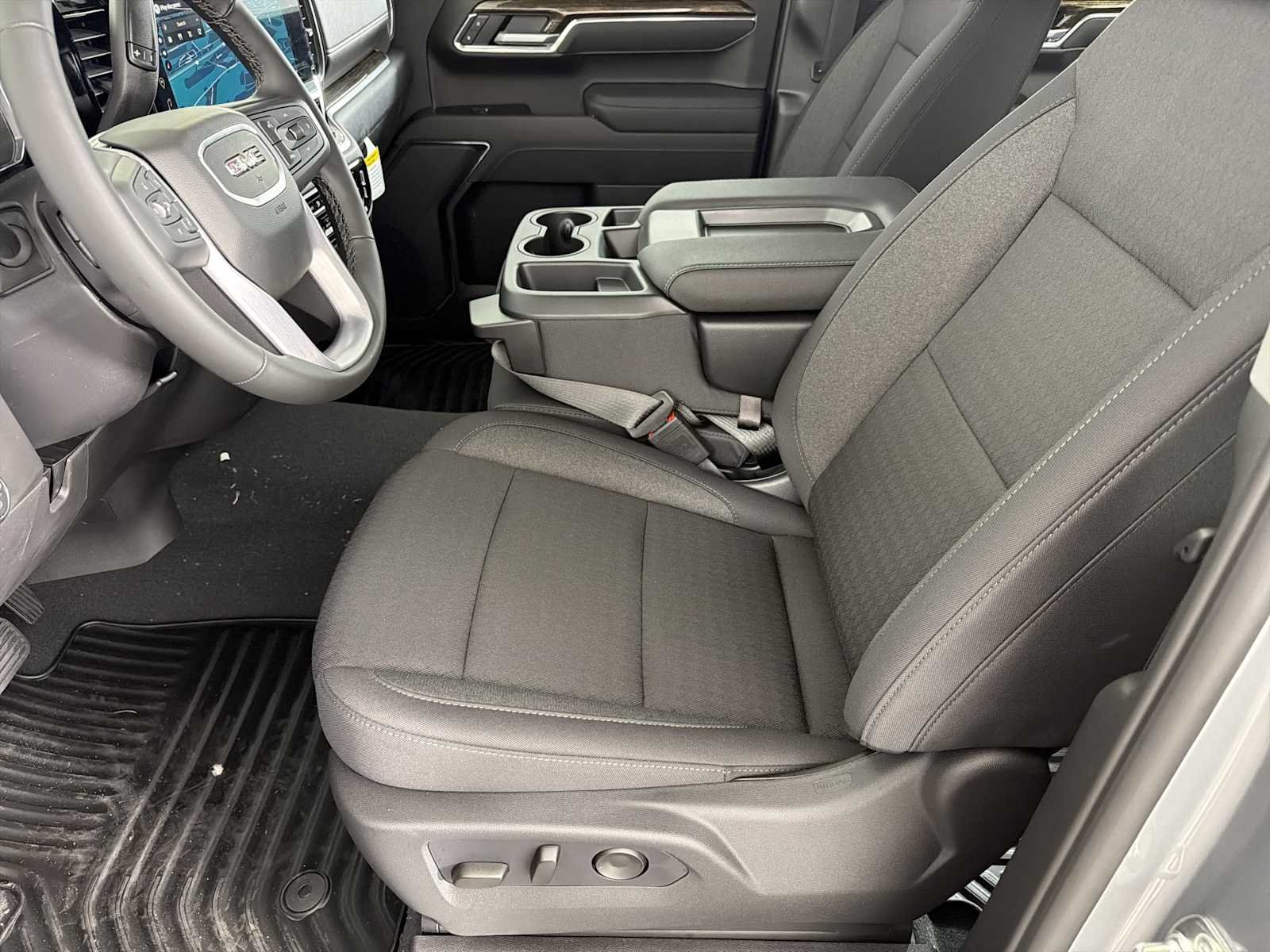 New 2026 Sterling Metallic GMC Elevation image 4