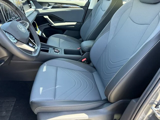 New 2026 Platinum Gray Metallic Volkswagen 2.0T SE image 39