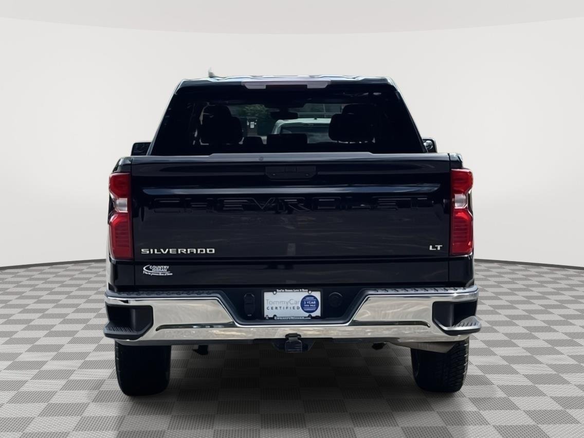 Used 2022 Black Chevrolet LT image 4