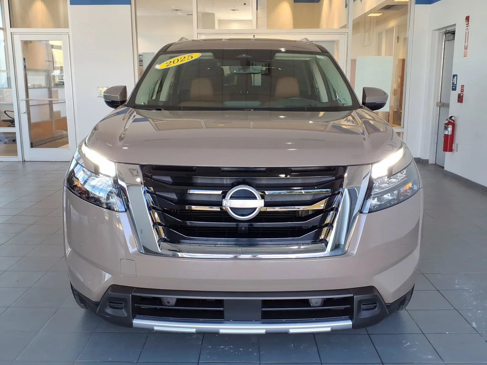 Certified Used 2025 Baja Storm Nissan Platinum image 8