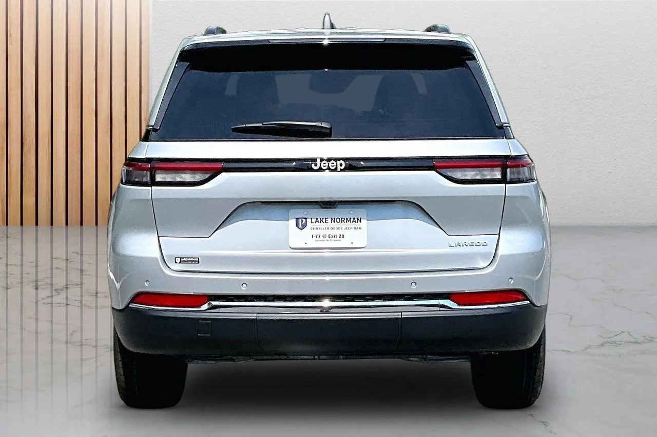 New 2026 Silver Zynith Jeep Laredo image 7