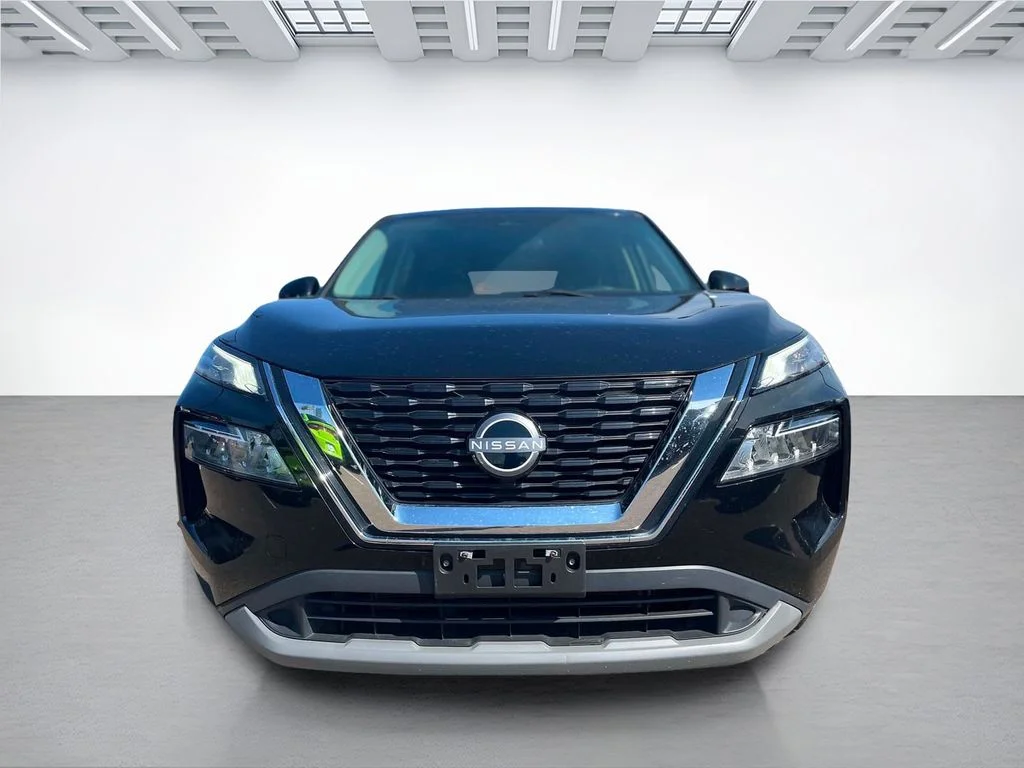 Used 2023 Black Nissan SV image 2