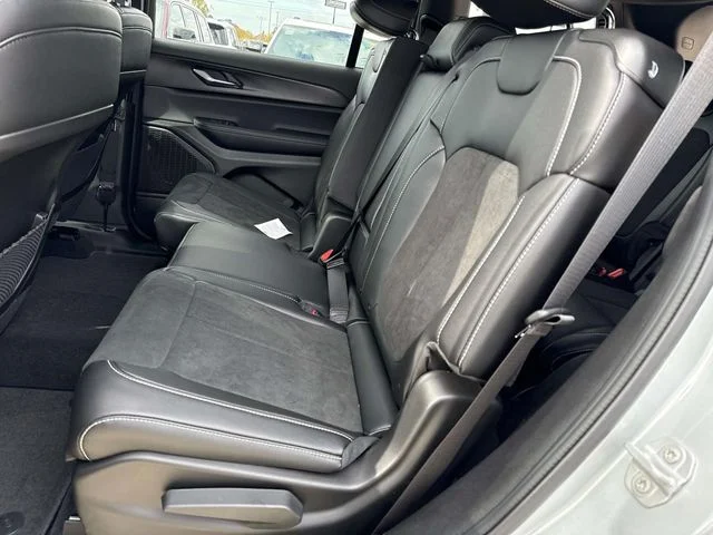 New 2025 Silver Jeep Altitude X image 9