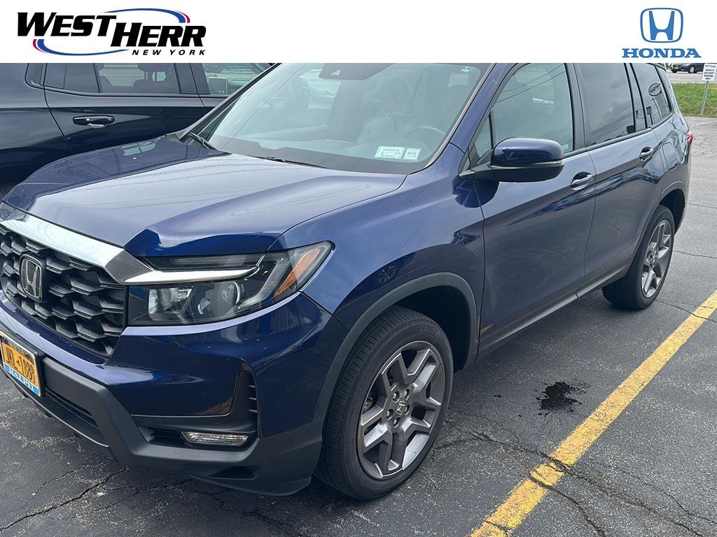 Used 2023 Obsidian Blue Pearl Honda EX-L image 1