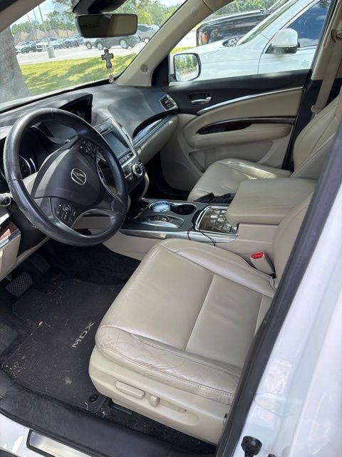 Used 2018 White Diamond Pearl Acura MDX image 2