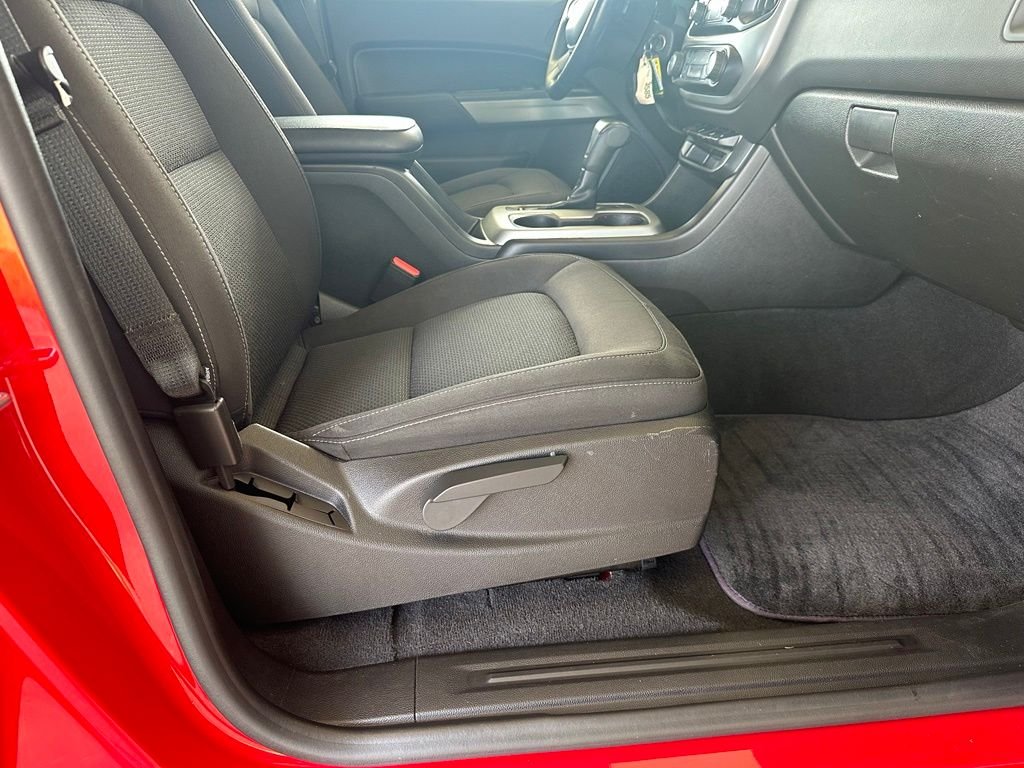 Used 2019 Red Chevrolet LT image 36