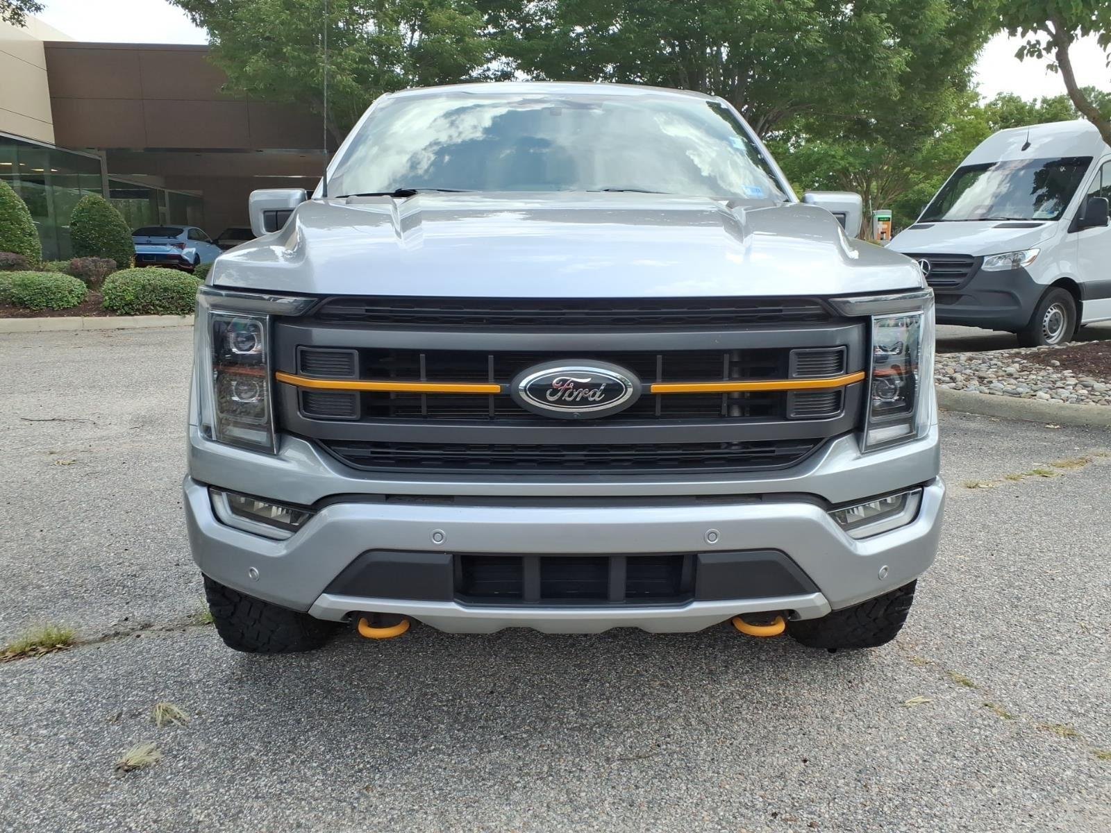 Used 2022 Iconic Silver Metallic Ford Tremor image 2