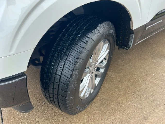 Used 2024 White Ford King Ranch image 17