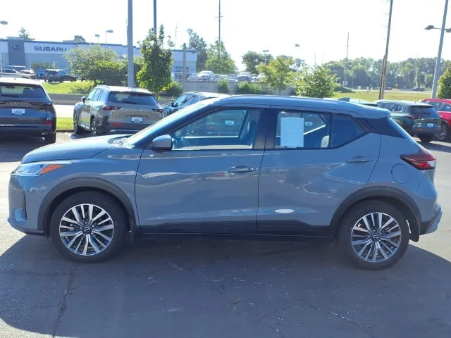 Used 2024 Gray Nissan SV image 22