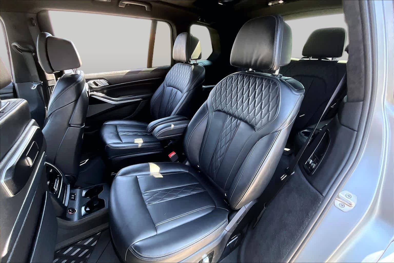 Used 2023 Frozen Pure Grey Metallic BMW xDrive40i image 19