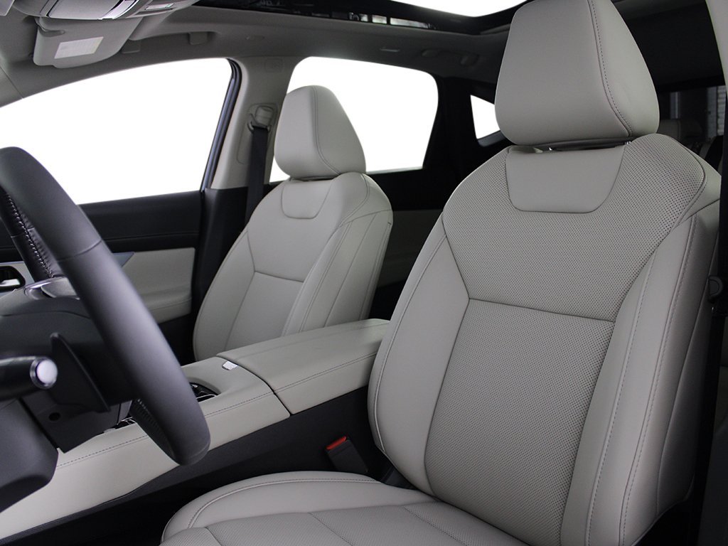 New 2026 Everest White Pearl Tricoat Nissan SL image 15