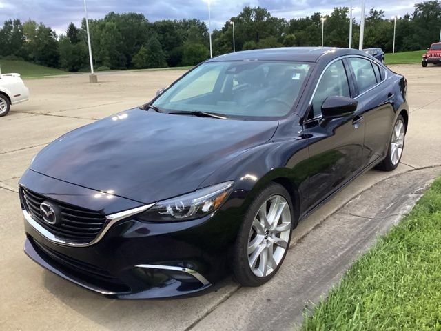 Used 2017  Mazda Touring image 2