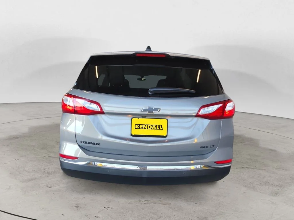 Used 2018 Gray Chevrolet LT image 6