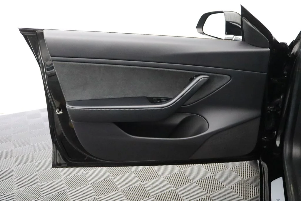 2019 Tesla Model 3 Base - Photo 14