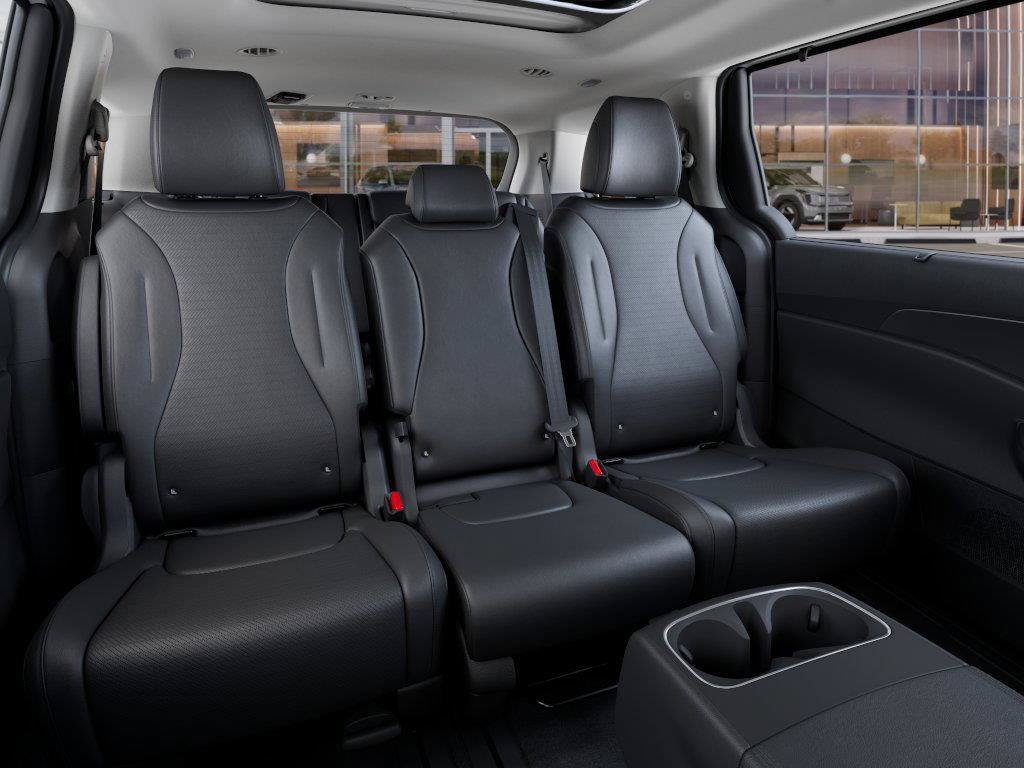 New 2026 Snow White Pearl Kia SX Prestige image 16