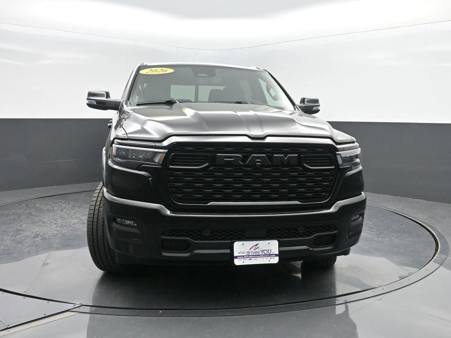 New 2026 Diamond Black Crystal Pearl-Coat Exterior Paint RAM Big Horn image 43