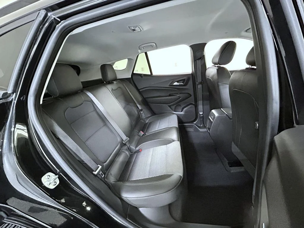 Used 2025 Black Chevrolet LT image 18