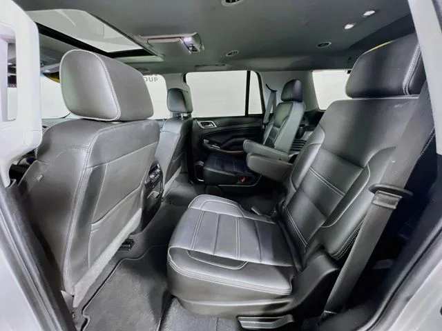 Used 2019 Silver GMC Denali image 23