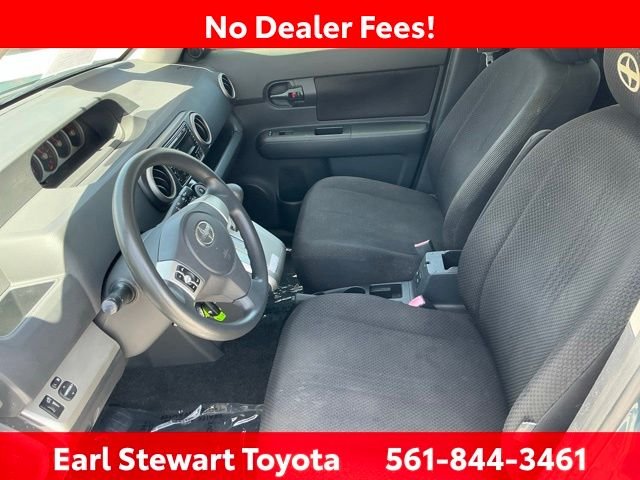 Used 2009 Green Scion Base image 22