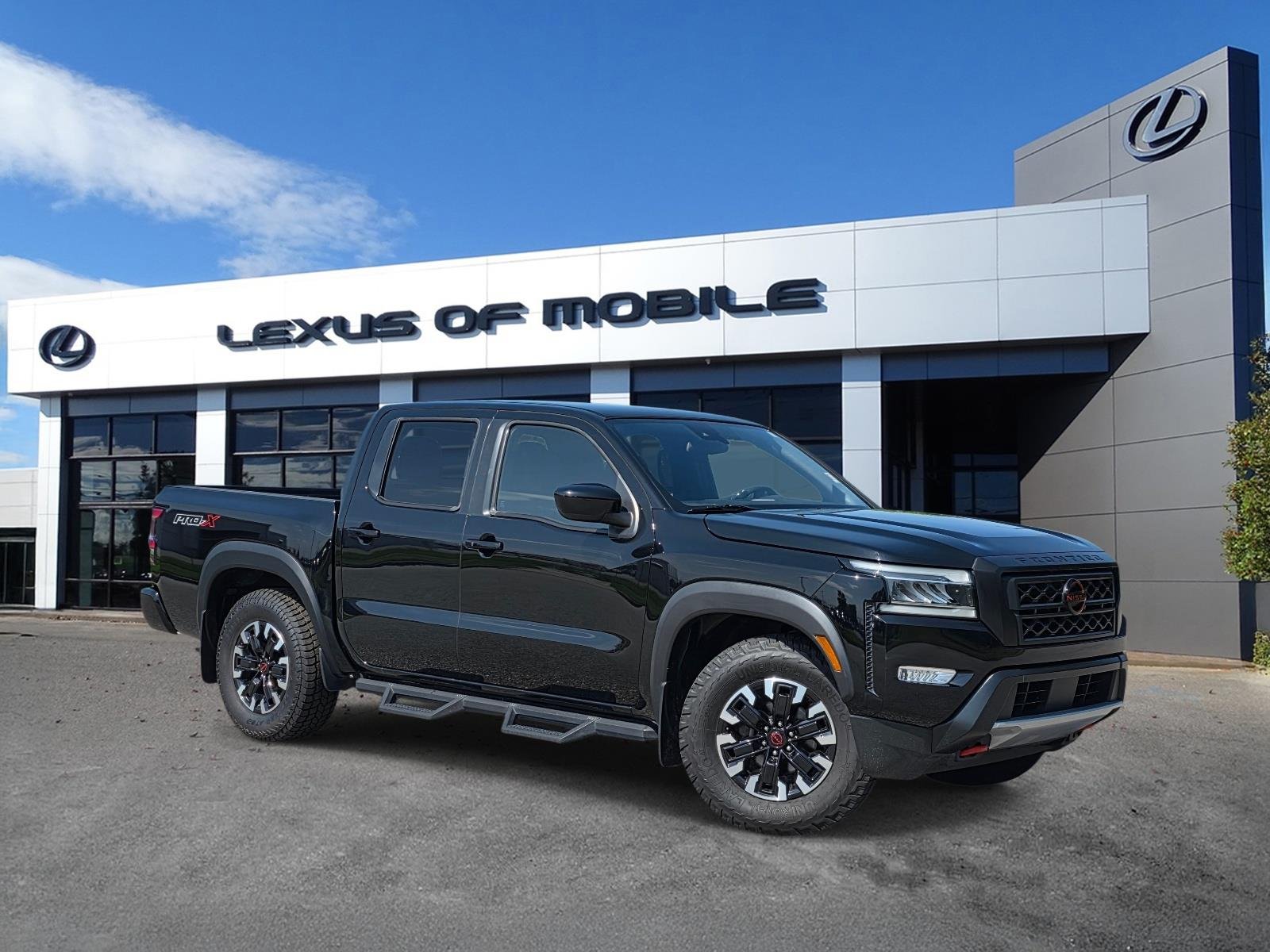 2023 Nissan Frontier