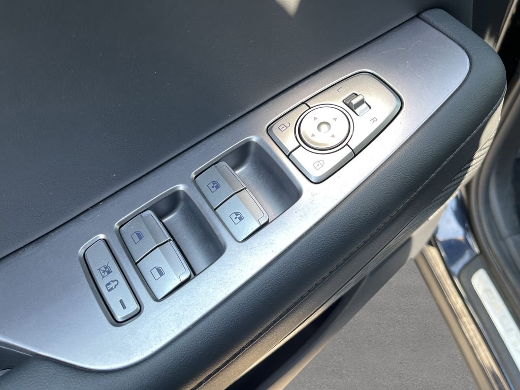 2024 Hyundai Palisade Limited - Photo 18