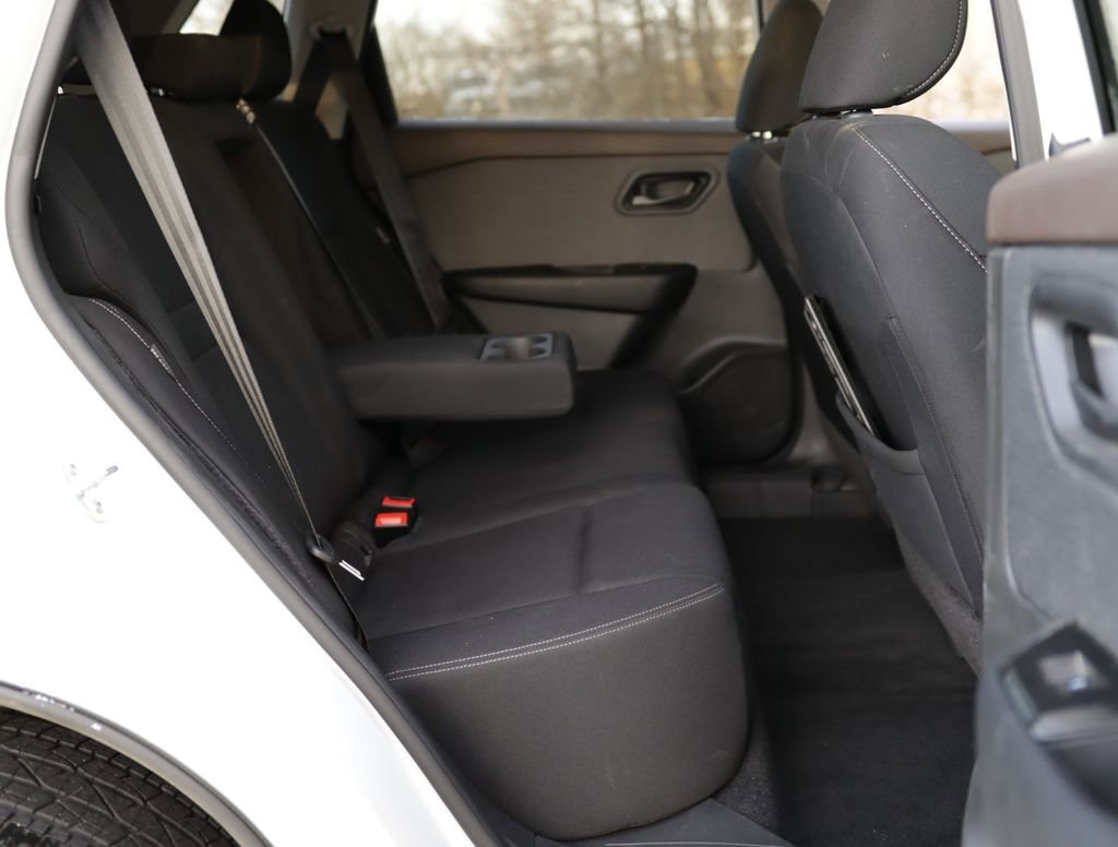 Used 2023 White Nissan S Intelligent AWD image 24