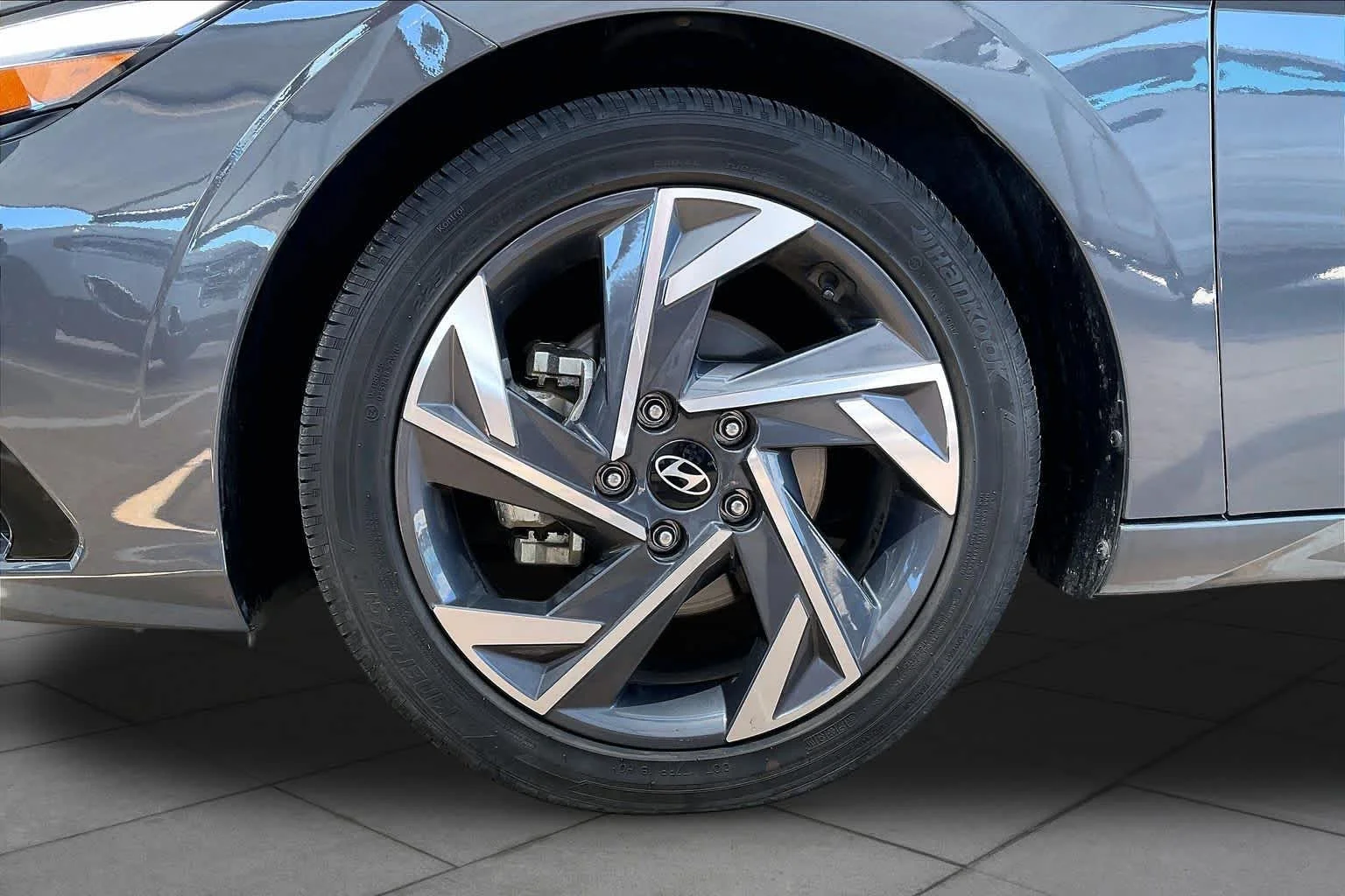 Used 2025 Ecotronic Gray Hyundai Limited image 10