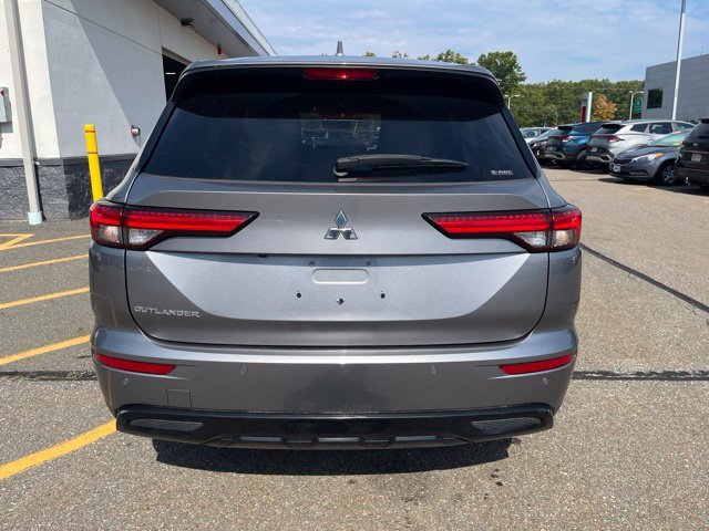 Used 2022 Mercury Gray Metallic Mitsubishi Black Edition image 4